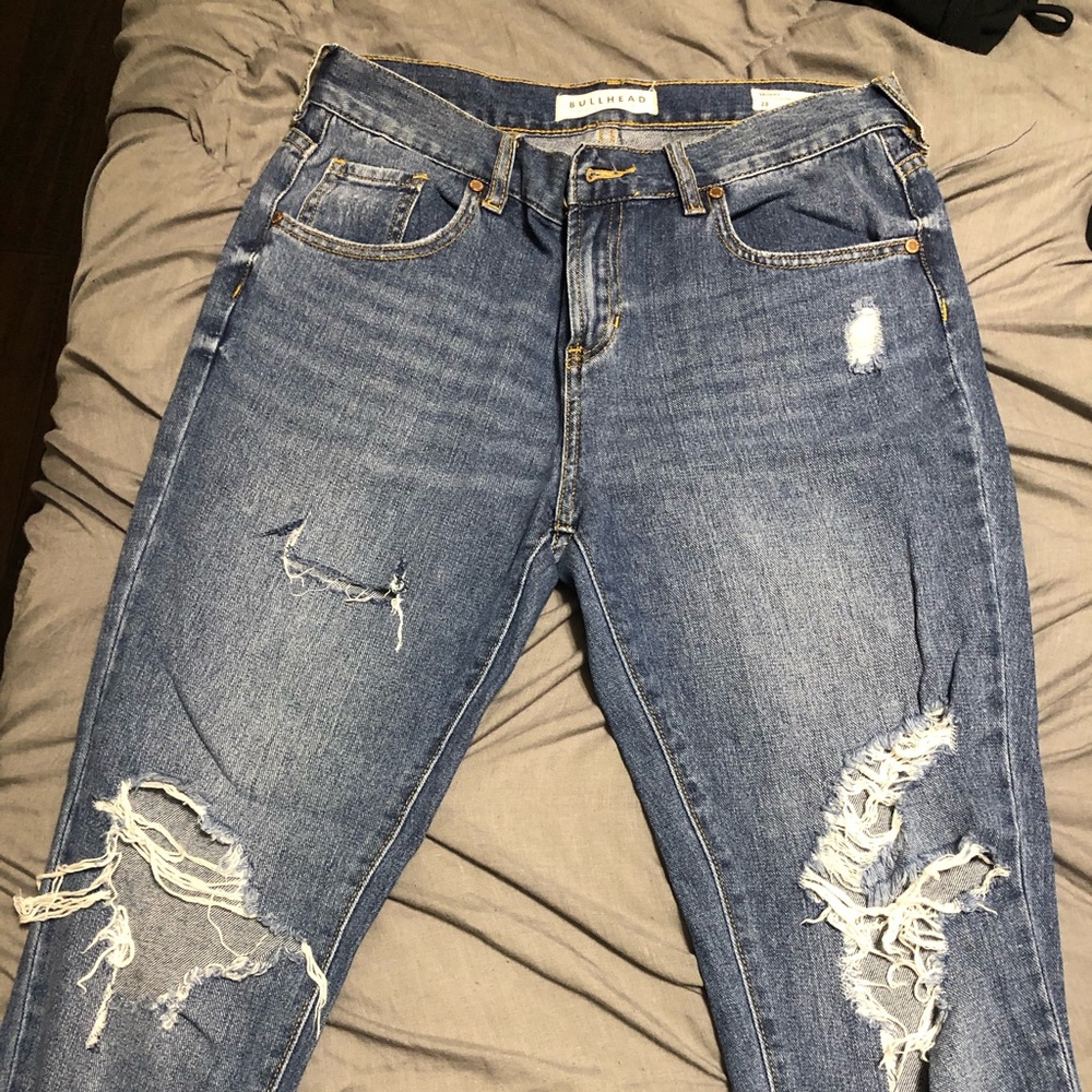 Bullhead distressed boyfriend jeans